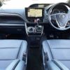 toyota esquire 2016 504928-931181 image 1