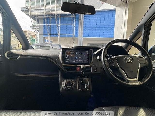 toyota voxy 2015 -TOYOTA--Voxy DBA-ZRR80W--ZRR80-0176061---TOYOTA--Voxy DBA-ZRR80W--ZRR80-0176061- image 2