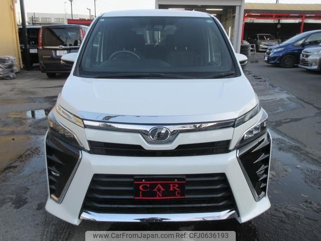 toyota voxy 2017 quick_quick_ZRR80W_ZRR80-0355778 image 2