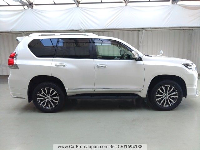 toyota land-cruiser-prado 2019 CFJ1694138 image 2