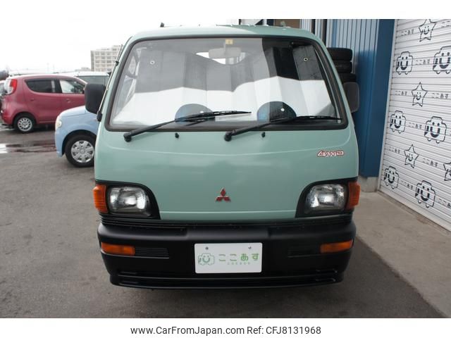 mitsubishi-minicab-truck-1995-2849-car_549066b0-7746-4447-9eef-855e1246e2b6