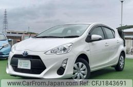 toyota aqua 2016 CFJ1843691