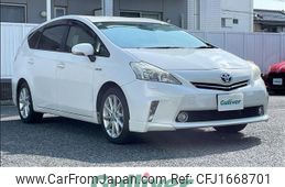 toyota prius-α 2013 CFJ1668701