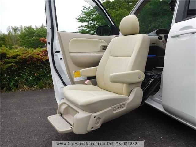 toyota sienta 2005 TE1582 image 2