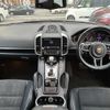 porsche cayenne 2017 CFJ1844845 image 12