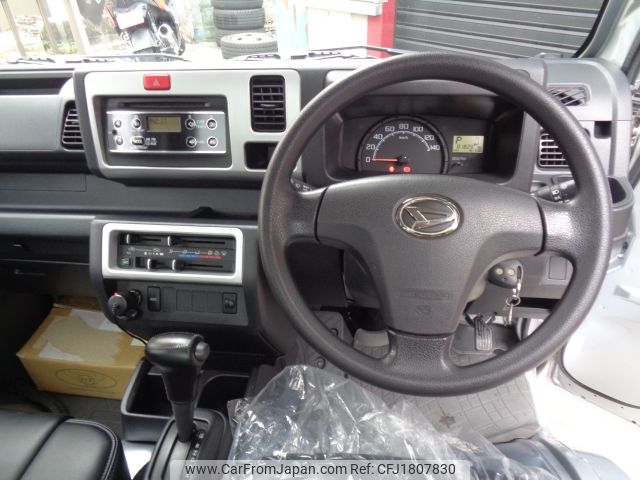 daihatsu hijet-truck 2017 CFJ1807830 image 2