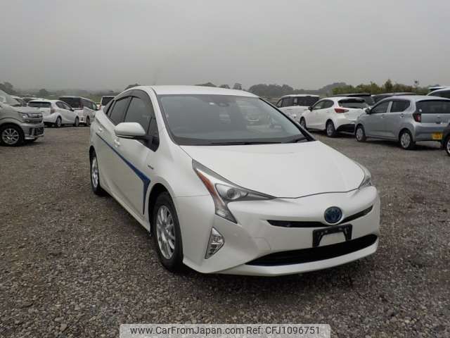 toyota prius 2016 -TOYOTA--Prius DAA-ZVW55--ZVW55-8016383---TOYOTA--Prius DAA-ZVW55--ZVW55-8016383- image 1
