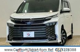 toyota voxy 2023 quick_quick_6AA-ZWR90W_ZWR90-0076902