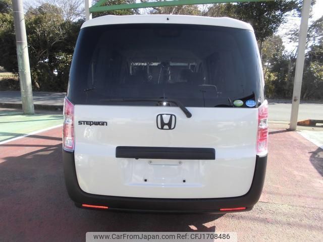 honda stepwagon 2009 CFJ1708486 image 2