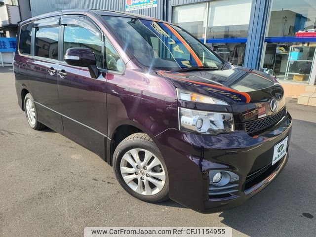 toyota voxy 2012 -TOYOTA--Voxy DBA-ZRR70W--ZRR70W-0534028---TOYOTA--Voxy DBA-ZRR70W--ZRR70W-0534028- image 1