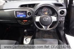 toyota vitz 2013 NIKYO_HY94522