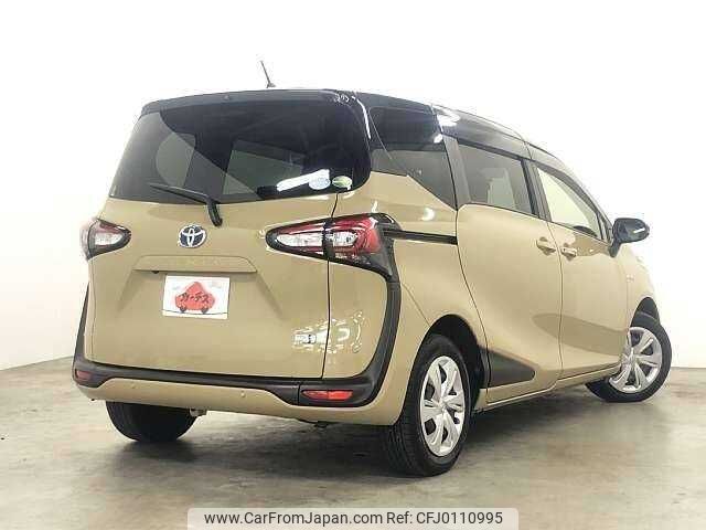 toyota sienta 2019 504928-923400 image 2