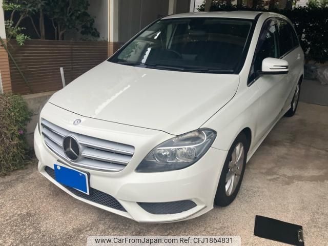 mercedes-benz b-class 2012 CFJ1864831 image 1