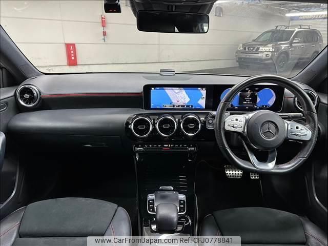 mercedes-benz a-class 2018 quick_quick_5BA-177084_WDD1770842J057993 image 2