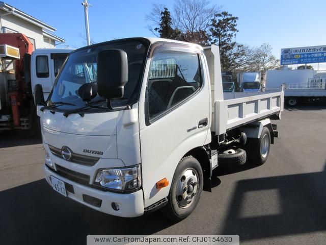 hino dutro 2017 GOO_NET_EXCHANGE_0510853A30240829W013 image 1