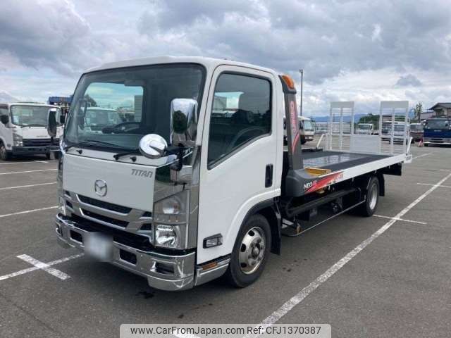 mazda titan 2016 CFJ1370387 image 1