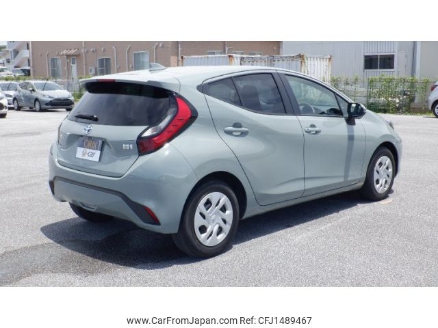 toyota aqua 2023 -TOYOTA--AQUA 6AA-MXPK11--MXPK11-2118432---TOYOTA--AQUA 6AA-MXPK11--MXPK11-2118432- image 2