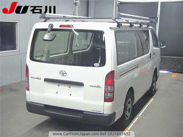 toyota regiusace-van 2012 CFJ1657452 image 2