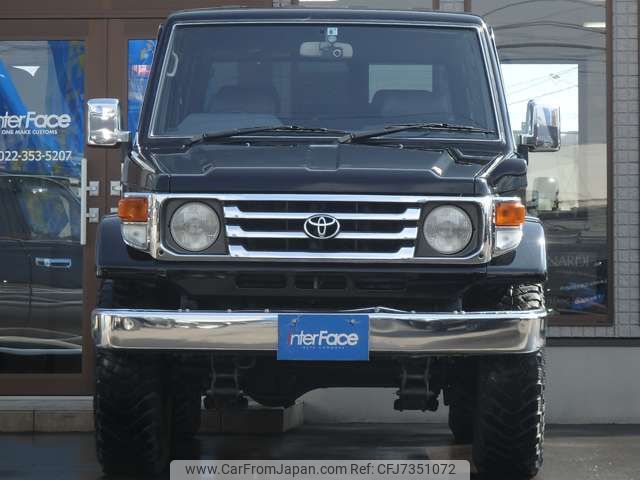 1995 Toyota Land Cruiser 70 HZJ77V 4WD - Car Price $28,123
