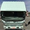 isuzu-elf-truck-2016-19538-car_550fa394-0dea-41c5-81b5-2184043b4443