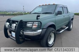 nissan dutsun-truck 2000 GOO_NET_EXCHANGE_0901510A30250626W001