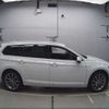 volkswagen passat-variant 2018 -VOLKSWAGEN--VW Passat Variant LDA-3CDFC--WVWZZZ3CZJE105886---VOLKSWAGEN--VW Passat Variant LDA-3CDFC--WVWZZZ3CZJE105886- image 8