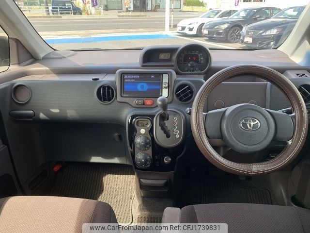 toyota spade 2013 CFJ1739831 image 2