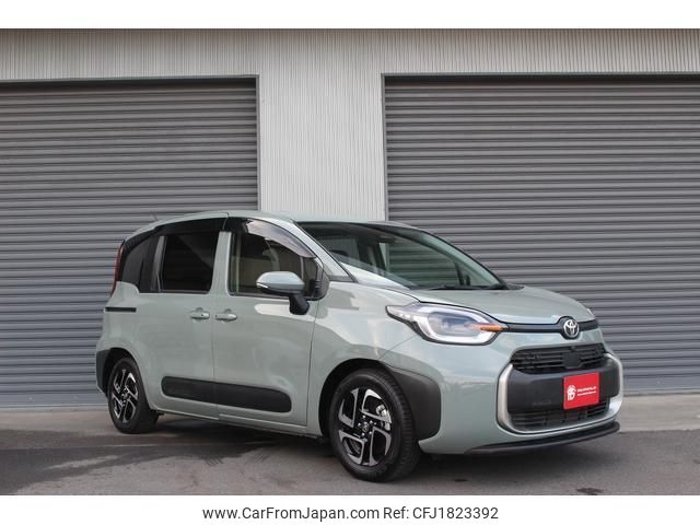 toyota sienta 2022 CFJ1823392 image 2