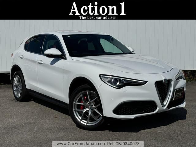 alfa-romeo stelvio 2018 quick_quick_94920_ZARFAHHN9J7C18218 image 1