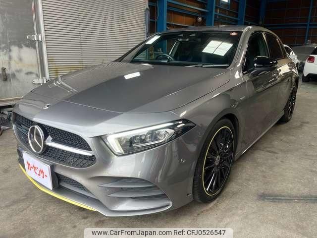 mercedes-benz a-class 2018 quick_quick_5BA-177084M_WDD1770842J047637 image 1