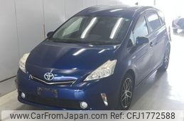 toyota prius-α 2014 CFJ1772588
