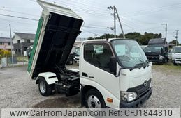 hino dutro 2016 CFJ1844310