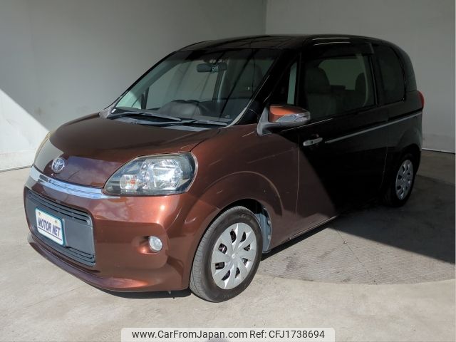 toyota porte 2013 CFJ1738694 image 1