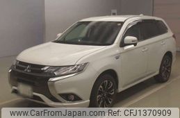 mitsubishi outlander-phev 2018 -MITSUBISHI 【八王子 335ｾ 625】--Outlander PHEV DLA-GG2W--GG2W-0405030---MITSUBISHI 【八王子 335ｾ 625】--Outlander PHEV DLA-GG2W--GG2W-0405030-