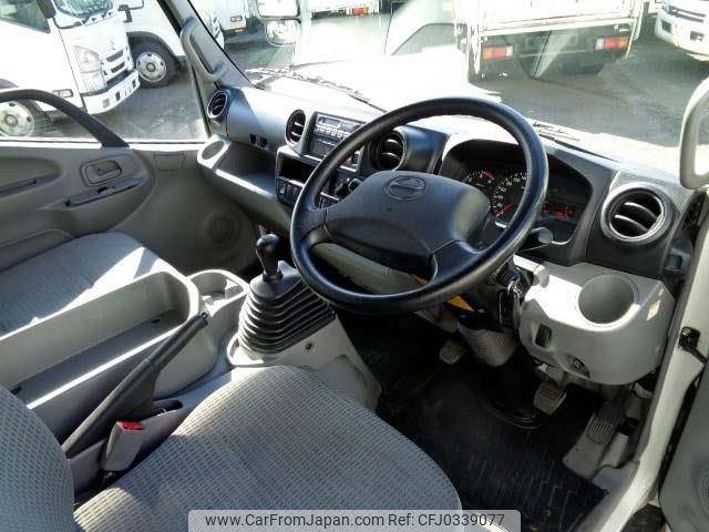 hino dutro 2013 CFJ0339077 image 2