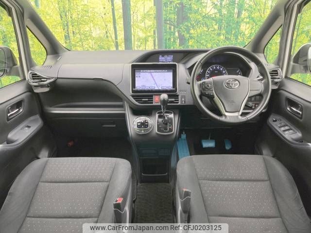 toyota noah 2014 -TOYOTA--Noah DBA-ZRR80G--ZRR80-0069532---TOYOTA--Noah DBA-ZRR80G--ZRR80-0069532- image 2