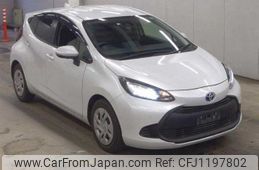 toyota aqua 2022 quick_quick_6AA-MXPK11_2043103