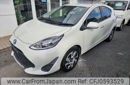 toyota aqua 2020 quick_quick_6AA-NHP10_2689710