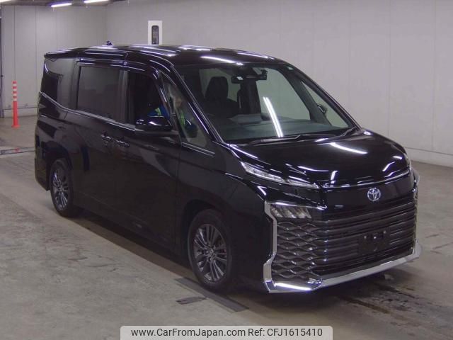 toyota voxy 2022 CFJ1615410 image 1