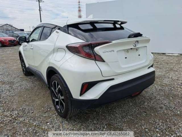 toyota c-hr 2017 -TOYOTA--C-HR DBA-NGX50--NGX50-2007959---TOYOTA--C-HR DBA-NGX50--NGX50-2007959- image 2