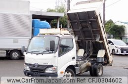 toyota dyna-truck 2013 24120804