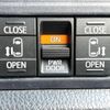 toyota voxy 2015 quick_quick_ZWR80G_ZWR80-0143943 image 6