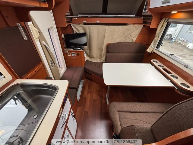 toyota camroad 2018 CFJ1868402 image 2