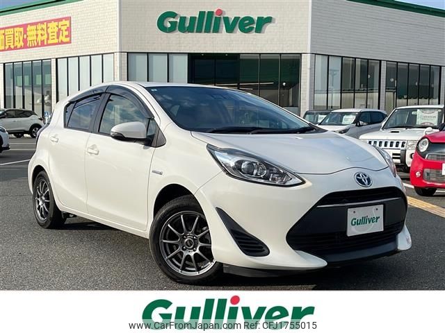 toyota aqua 2017 CFJ1755015 image 1