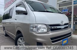 toyota hiace-wagon 2013 GOO_JP_700030018430241007001