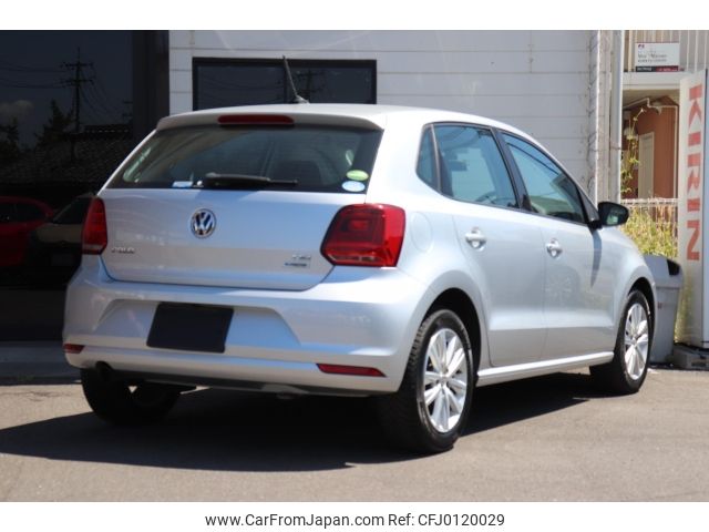 volkswagen polo 2017 -VOLKSWAGEN--VW Polo 6RCJZ--WVWZZZ6RZHU041930---VOLKSWAGEN--VW Polo 6RCJZ--WVWZZZ6RZHU041930- image 2