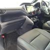 toyota esquire 2018 -TOYOTA--Esquire DAA-ZWR80G--ZWR80-0324470---TOYOTA--Esquire DAA-ZWR80G--ZWR80-0324470- image 17