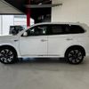 mitsubishi outlander-phev 2015 303 image 3