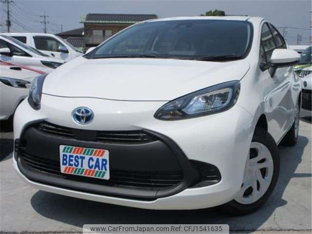 toyota aqua 2025 CFJ1541635 image 1