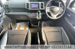 honda stepwagon 2012 CFJ1617144